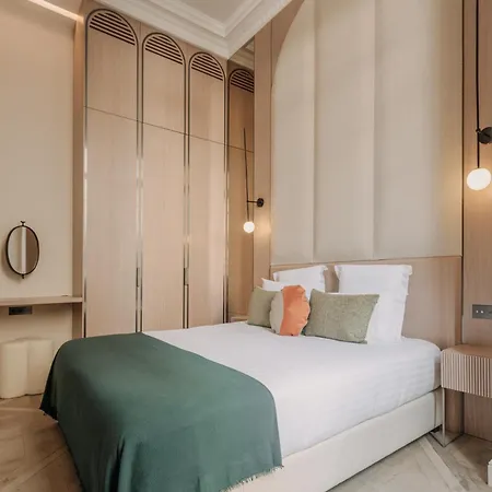 Highstay - Luxury Serviced - Louvre Apartment