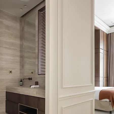 Highstay - Luxury Serviced - Louvre Apartment *
