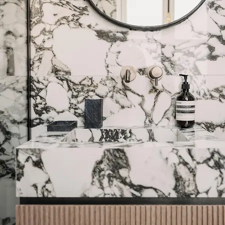 Highstay - Luxury Serviced - Louvre *