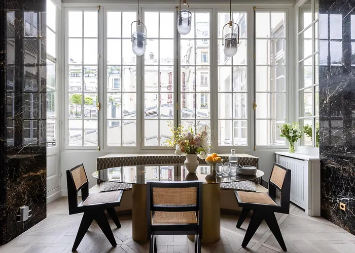 Highstay - Luxury Serviced - Louvre Apartment *