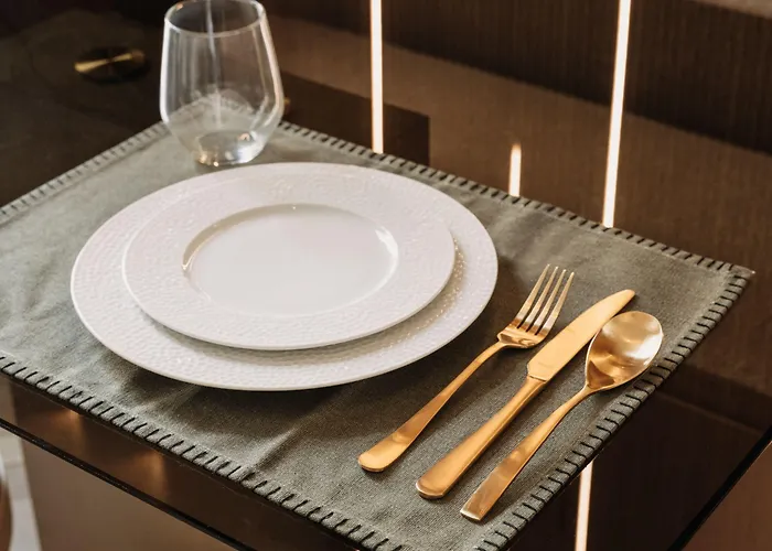 Highstay - Luxury Serviced - Louvre Apartment Paris