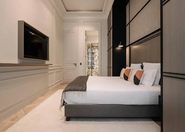 Highstay - Luxury Serviced - Louvre Apartment Paris