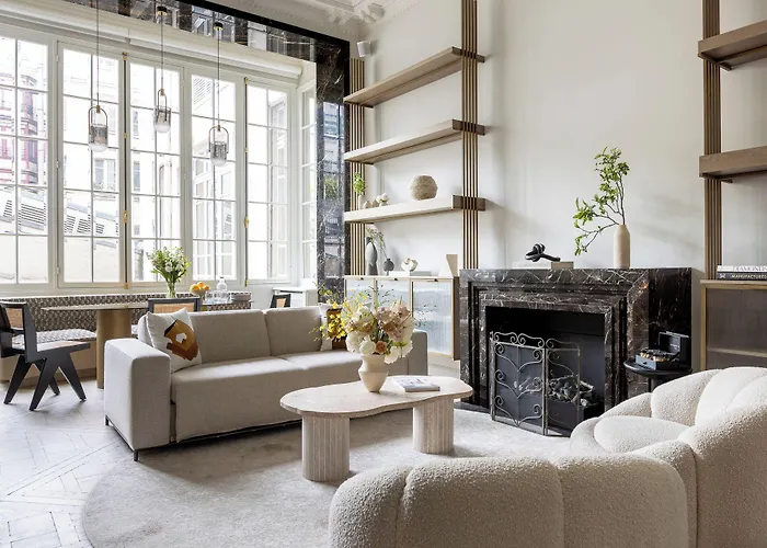 Highstay - Luxury Serviced - Louvre Apartment *